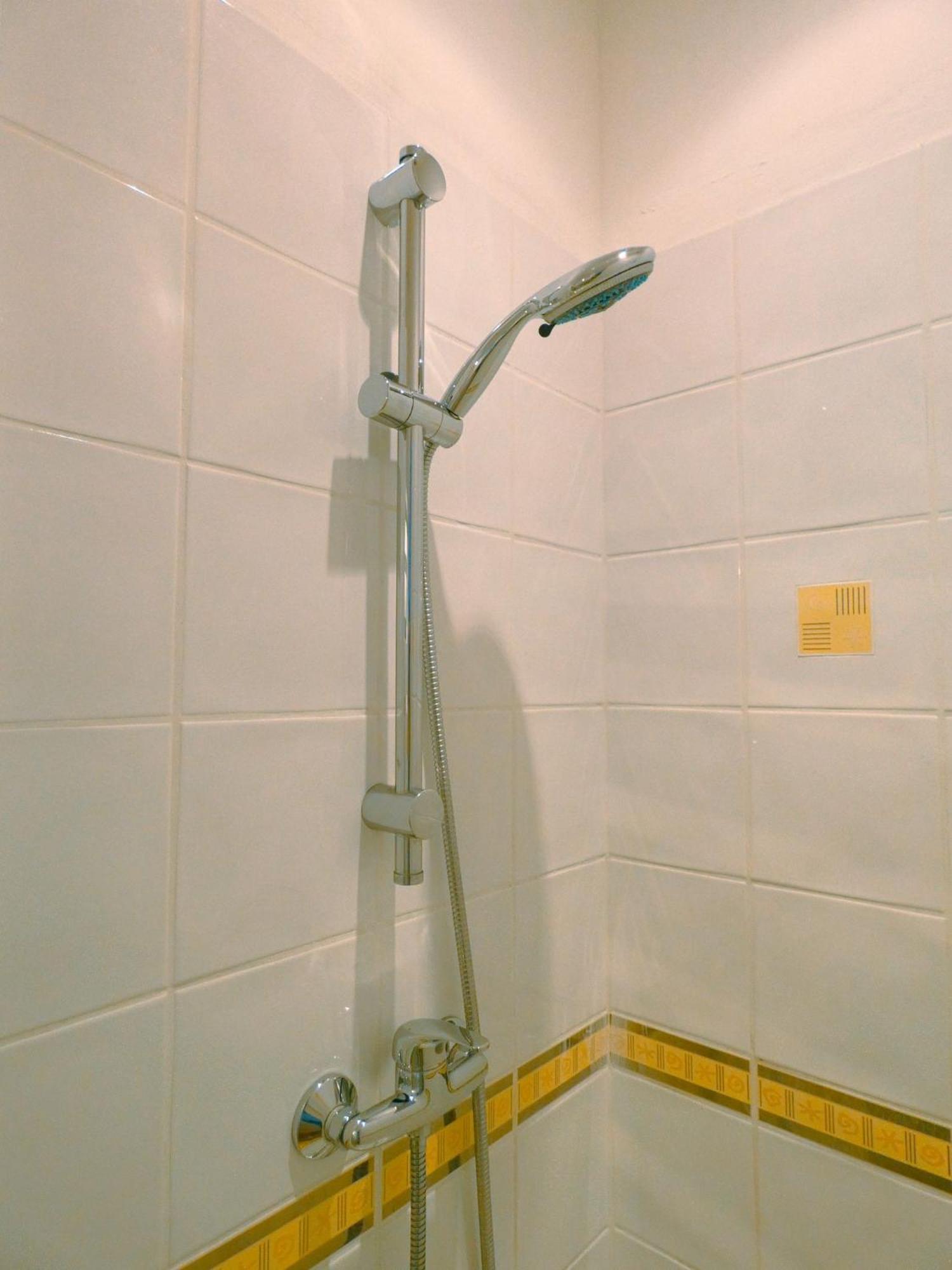 Chambre D'Hote L'Oree Des Buis Vouille  ภายนอก รูปภาพ