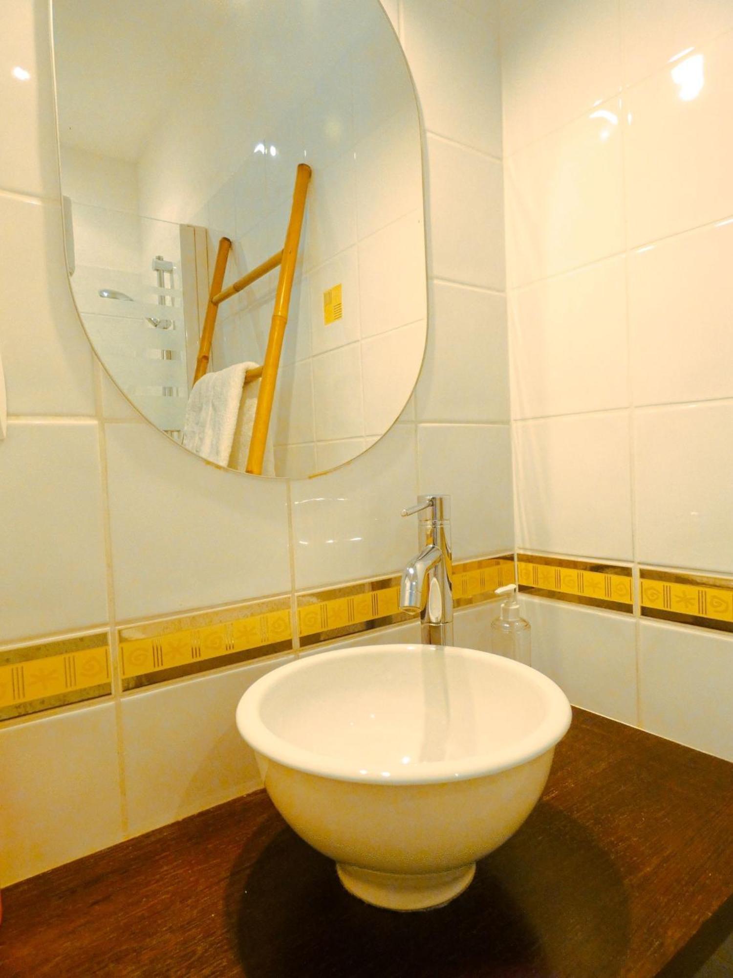 Chambre D'Hote L'Oree Des Buis Vouille  ภายนอก รูปภาพ
