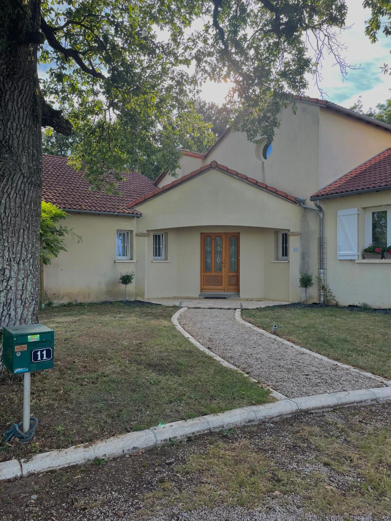 Chambre D'Hote L'Oree Des Buis Vouille  ภายนอก รูปภาพ